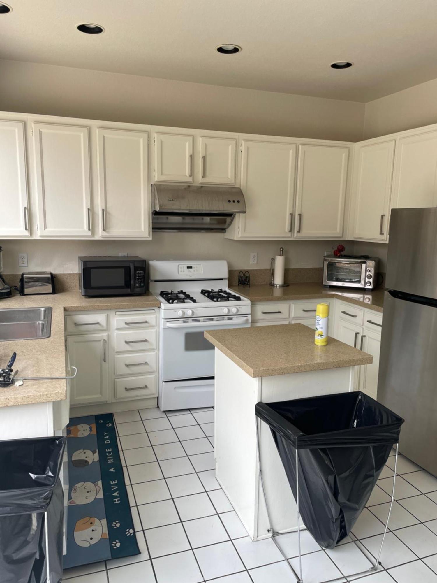 Privatunterkunft Master Bedroom Inside A Gorgeous In A Beautiful Neighborhood *